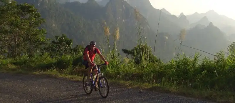 Voyage au Laos &agrave; v&eacute;lo