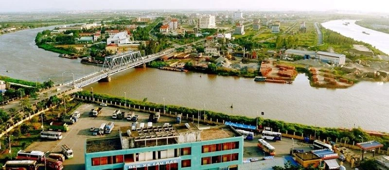 Le march&eacute; Sat 