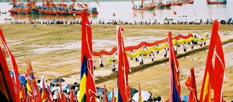 F&ecirc;te de Con Son