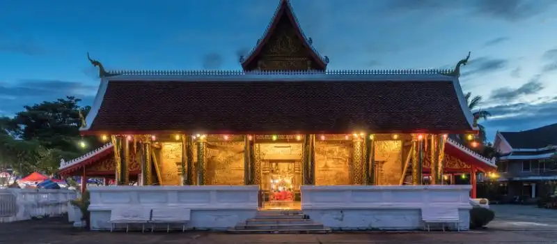 Wat Mai Suwannaphumaham