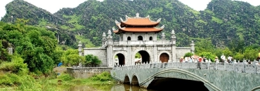 Circuit visite Phat Diem Hoa Lu Van Long Ninh binh 1 jour