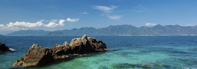 Visite la baie de Nha Trang en bateau rapide 1 jour