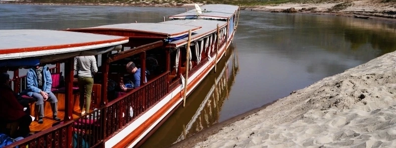 croisiere-delta-du-mekong-sur-jonque-shompoo-laos-2-jours-1-nuit-1