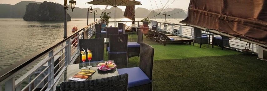 croisiere-en-baie-halong-sur-jonque-aclass-legend-halong-2-jours-1-nuit-4