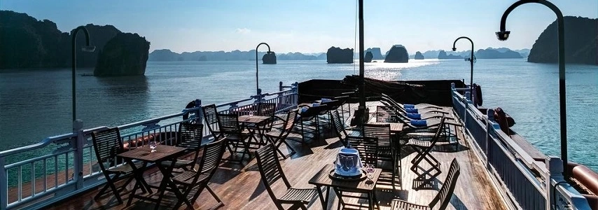 croisiere-en-baie-halong-sur-jonque-bhaya-legend-1-cabine-2-jours-1-nuit-1