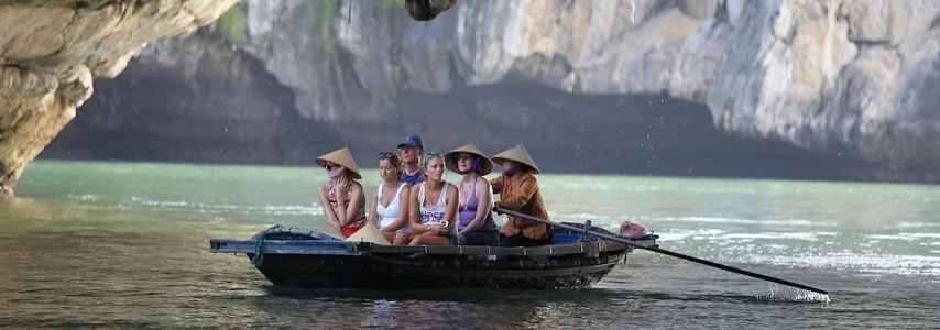 croisiere-en-baie-halong-sur-jonque-carina-halong-3-jours-2-nuits-1