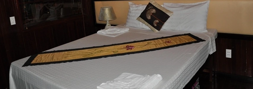 croisiere-en-baie-halong-sur-jonque-cat-ba-prince-2-cabines-2-jours-1-nuit-4