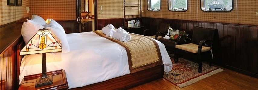 croisiere-en-baie-halong-sur-jonque-emeraude-halong-3-jours-2-nuits-3