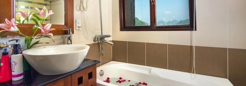 croisiere-en-baie-halong-sur-jonque-gray-line-halong-2-jours-1-nuit-3