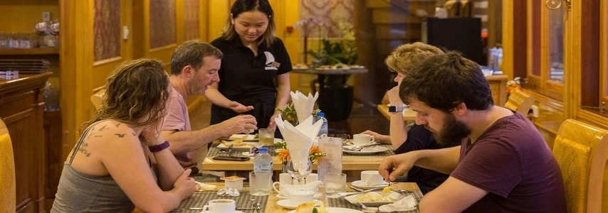 croisiere-en-baie-halong-sur-jonque-lamour-princess-1-en-2-jours-1-nuit-4