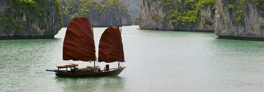 croisiere-en-baie-halong-sur-jonque-moonlight-catba-2-cabines-2-jours-1-nuit-1