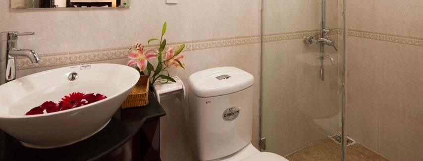 croisiere-en-baie-halong-sur-jonque-moonlight-catba-2-cabines-2-jours-1-nuit-2