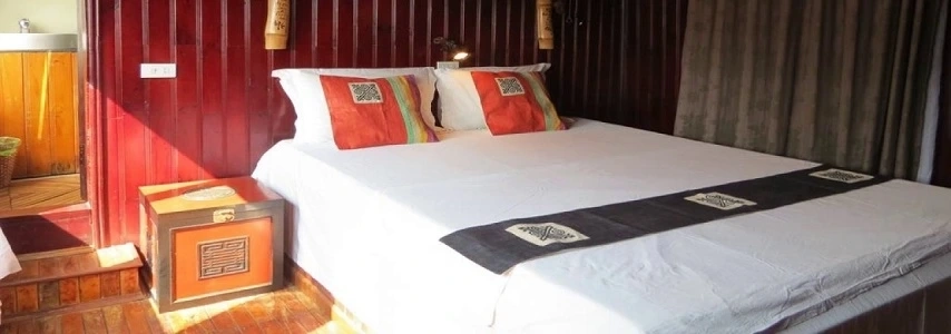 croisiere-en-baie-halong-sur-jonque-moonlight-catba-2-cabines-2-jours-1-nuit-3