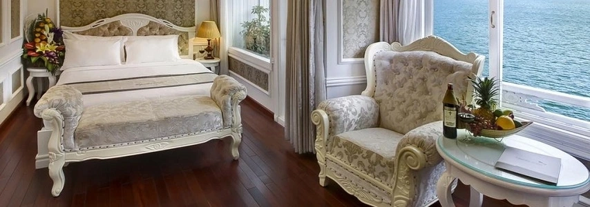 croisiere-en-baie-halong-sur-jonque-signature-royal-halong-2-jours-1-nuit-2