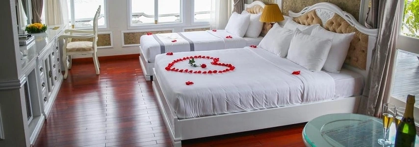 croisiere-en-baie-halong-sur-jonque-signature-royal-halong-3-jours-2-nuits-2